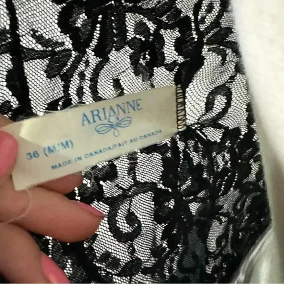 Vintage Arianne lace mini slip with keyhole detail M - Picture 5 of 5